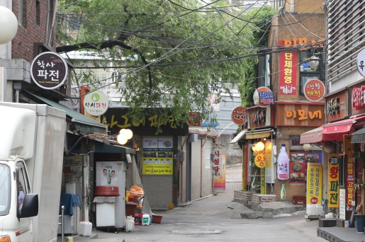 옹기종기 모여있는 파전 가게들