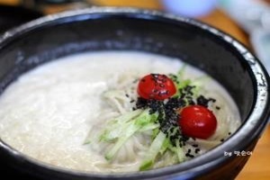 잣 칼국수,경기도 가평군,지역음식