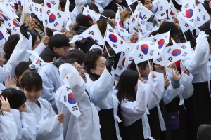  3월 1일 타임스퀘어 광장에서 ‘나라사랑 플래시몹', '만세운동 재연'