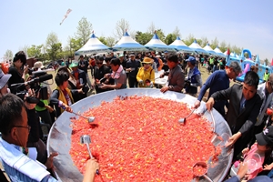  “달콤한 즐거움이 한가득, 함안수박축제로 오세요”