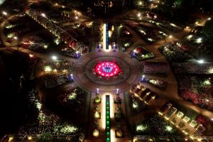 곡성 섬진강기차마을, 야간에도 퍼지는 1004종의 장미향