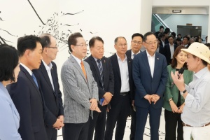 전남도, ‘세계 유일 수묵 대제전’ 2025 전남국제수묵비엔날레 개막