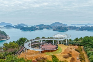 통영시, 일몰 명소 달아전망대 새 단장 