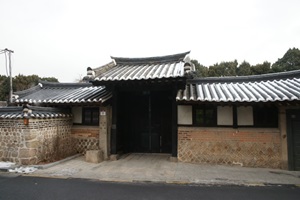 북촌에 자리한 서울의 99칸 고택, 윤보선 가옥,서울특별시 종로구