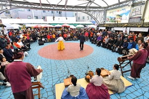 맛·멋·흥이 넘치는 정선 5일장 봄 여행객 유혹