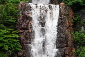중랑구, 아시아 최대 인공폭포, 여름철 피서 명소로 인기