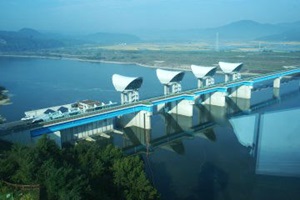 굽이굽이 흐르는 백마강을 따라서