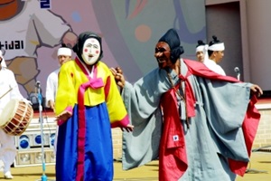 안동에서 들썩이다, 안동국제탈춤페스티벌